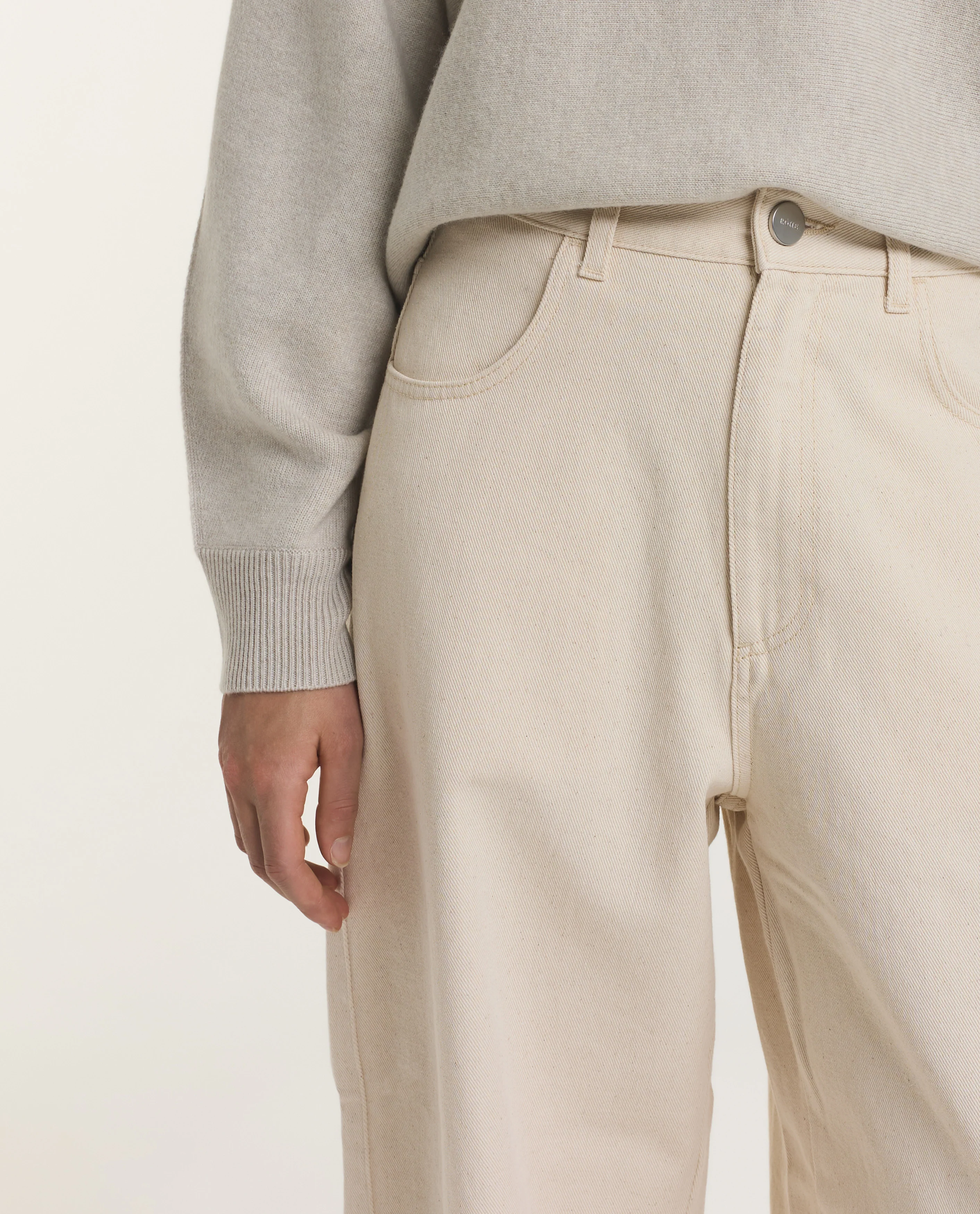 Barrel Leg Jeans - Image 5