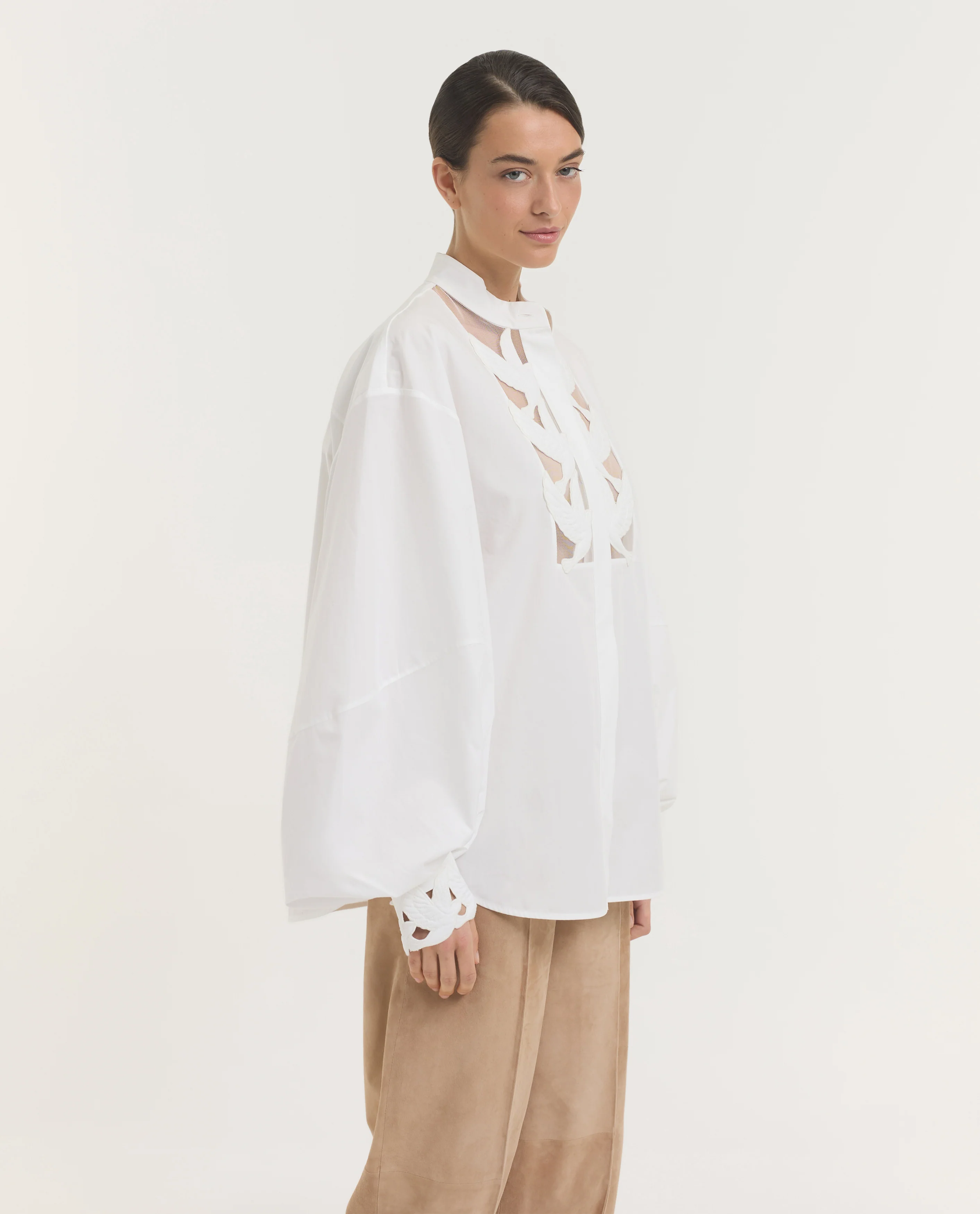 Luna Appliqué Blouse - Image 4