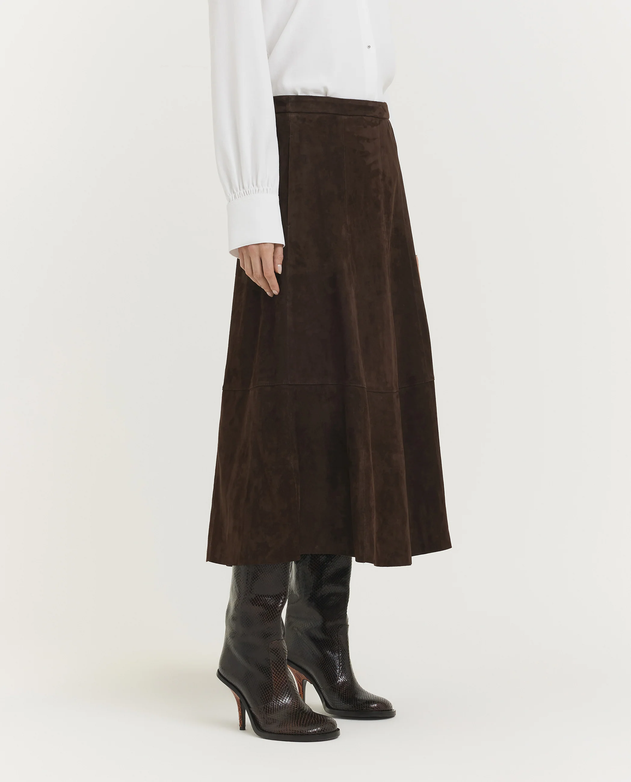Mid-Rise Suede Flare Rok - Image 3