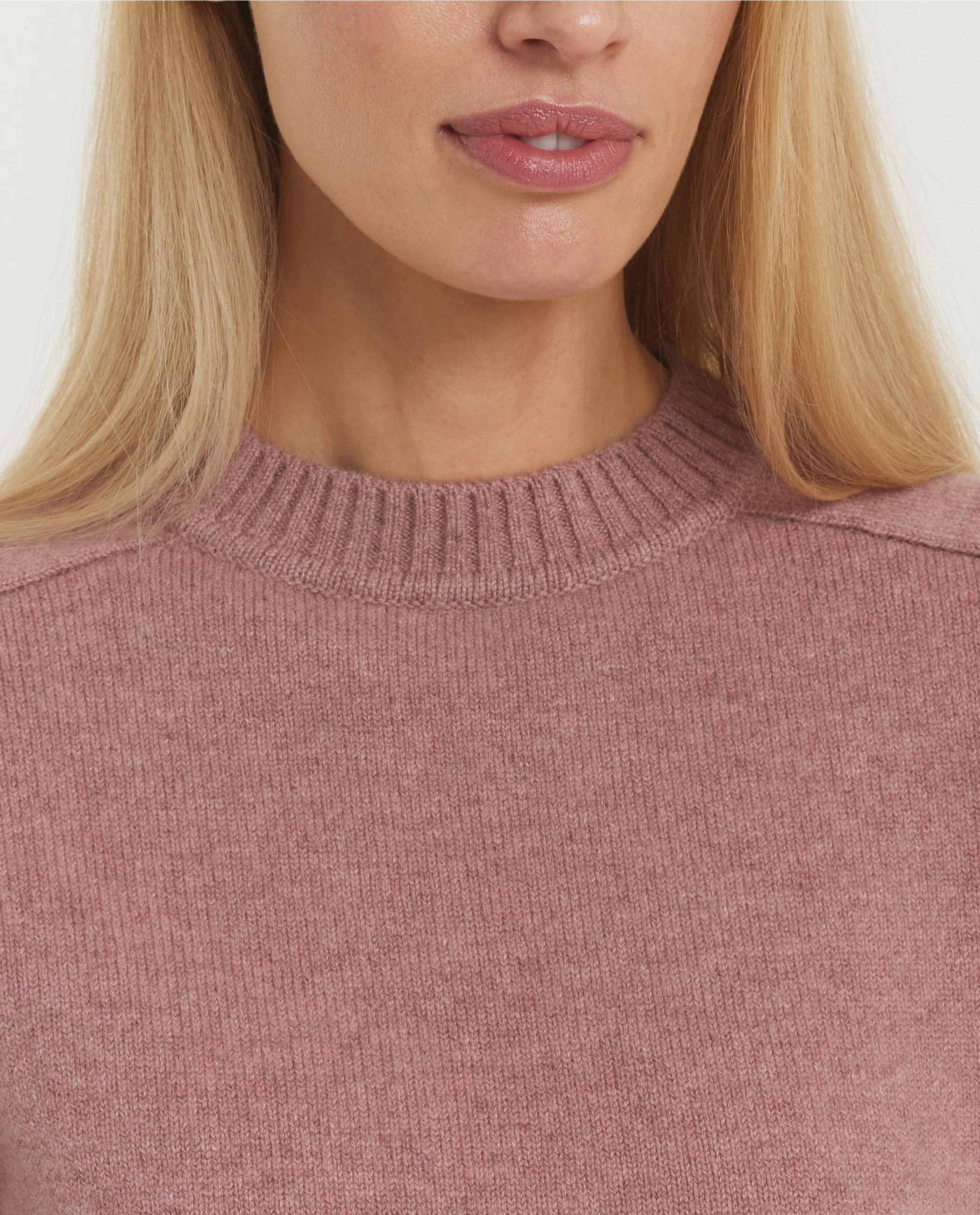 n°374 Lauren Cashmere SS Tee - Image 2