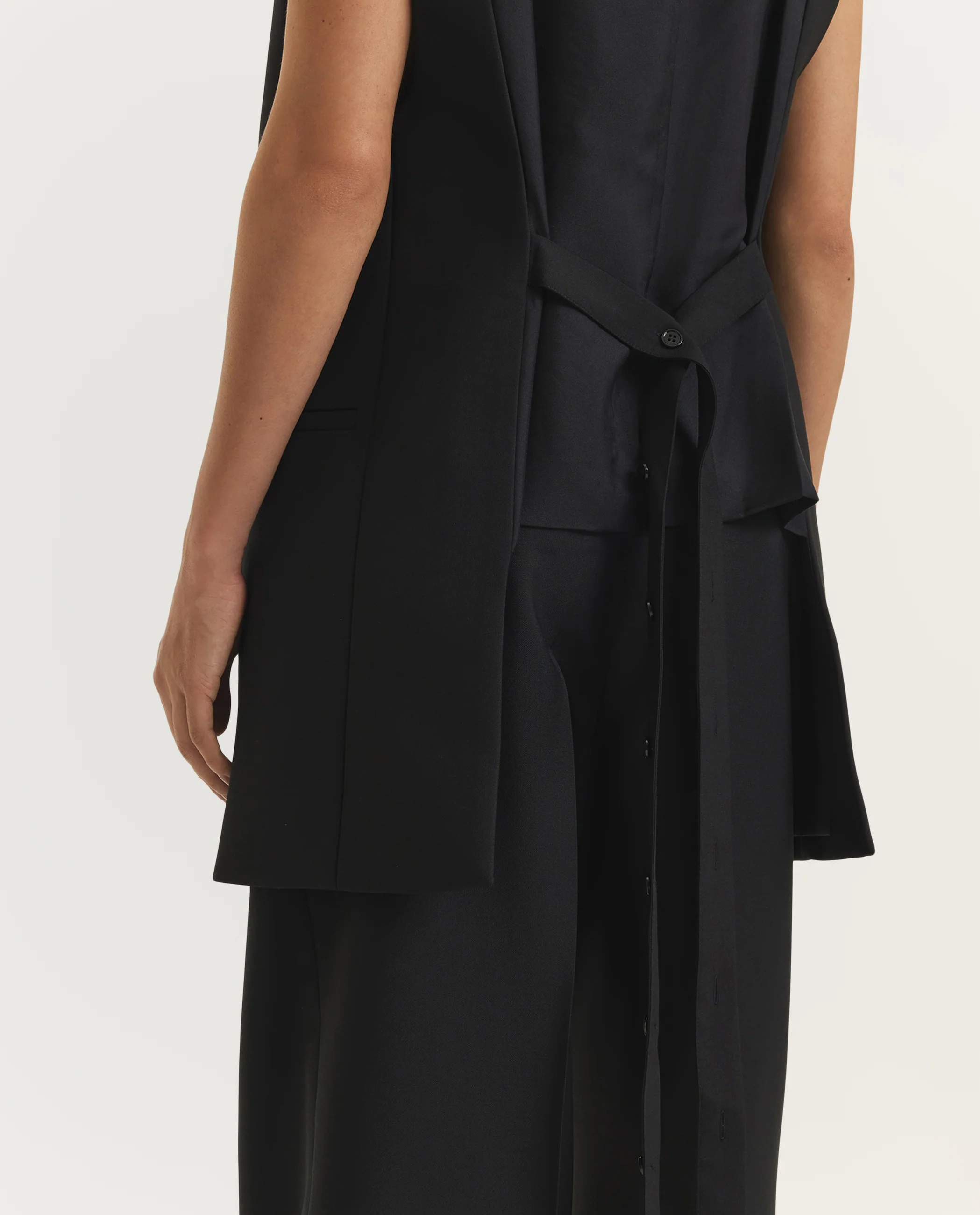 Reimagined Oversized Gilet - Zwart - Image 7