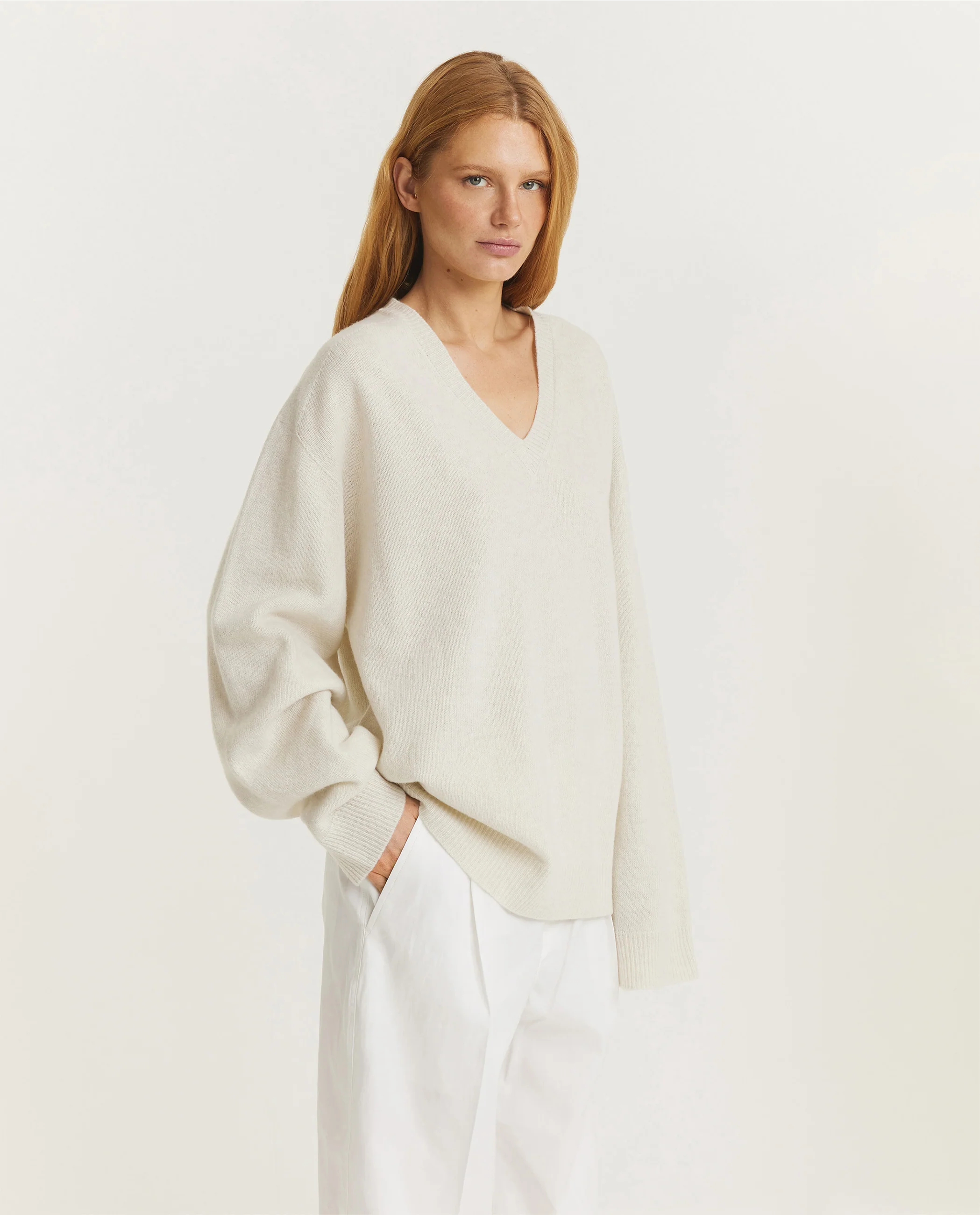 Relaxed V-Hals Sweater - Image 4