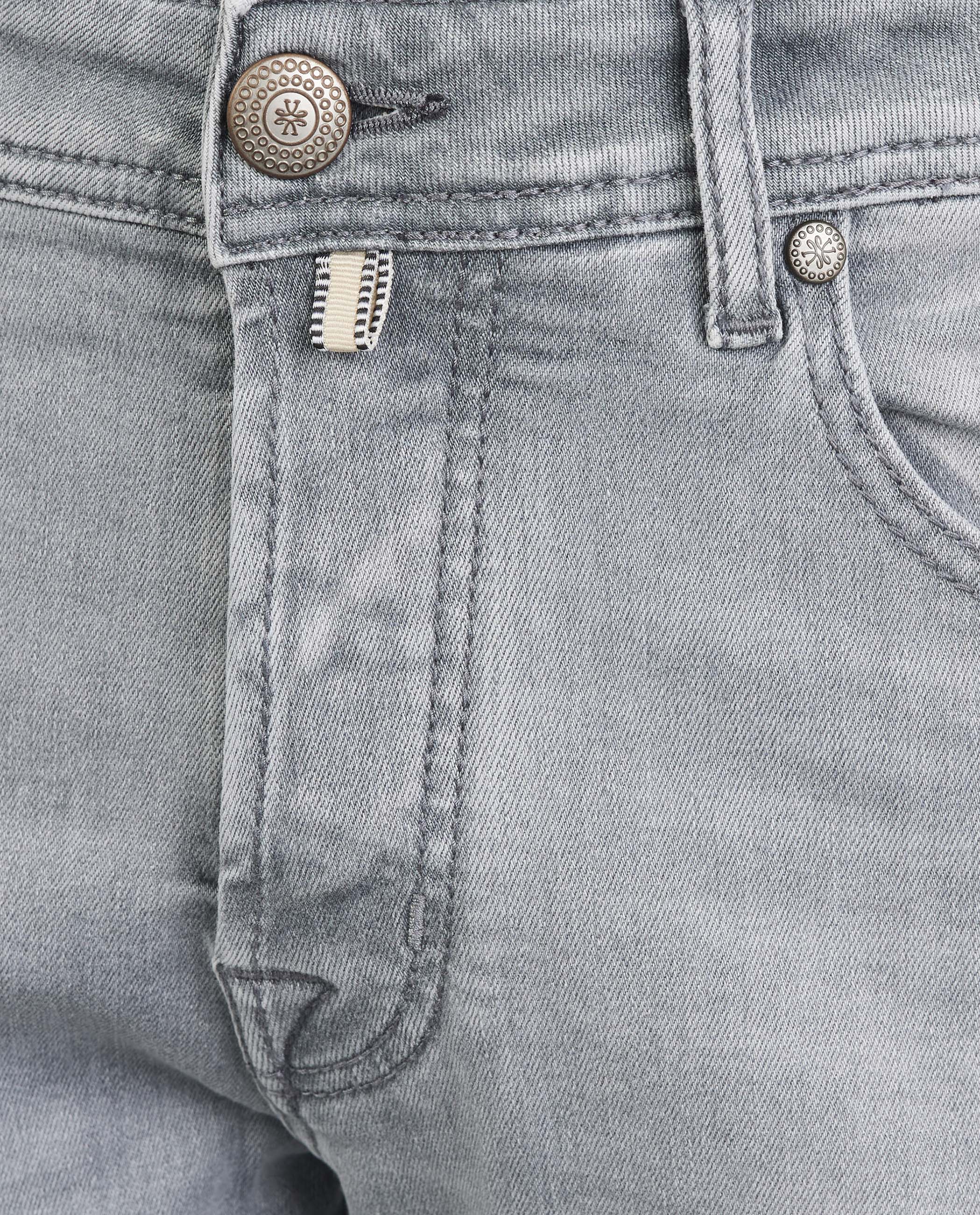 Slim Fit Bard Jeans - Image 4